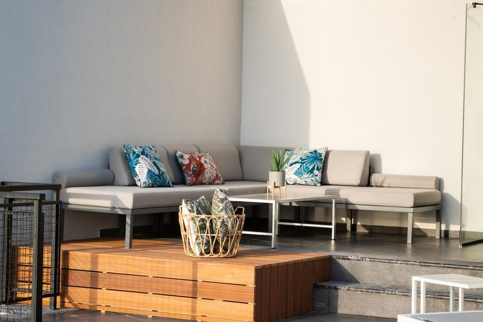 Patio, Balcony/Terrace, Seating area