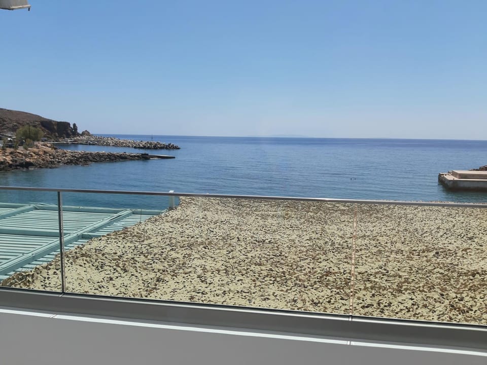 View (from property/room), Balcony/Terrace, Sea view