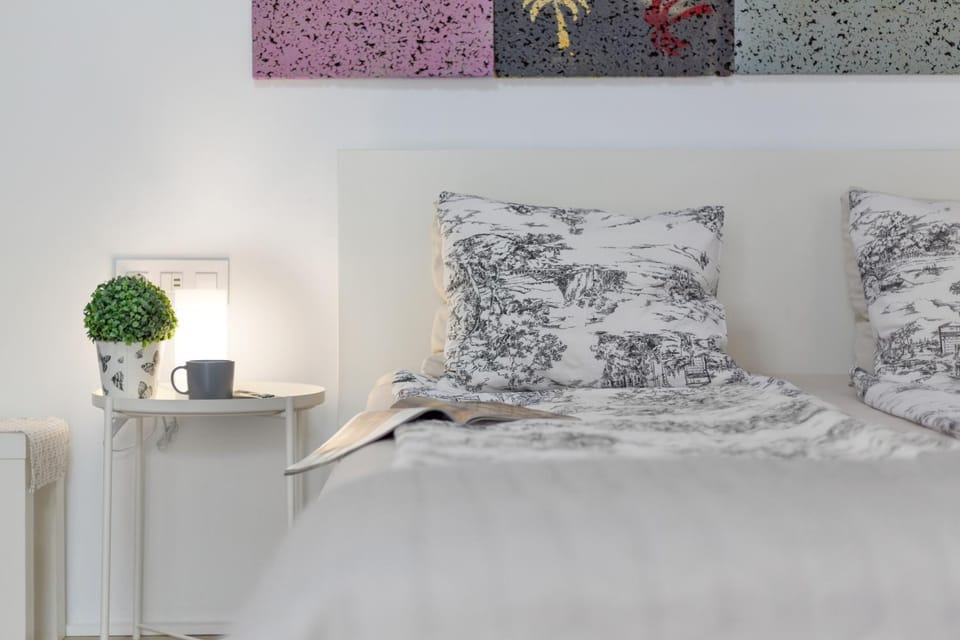 Living room, Bedroom