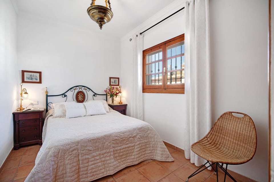Living room, Bedroom