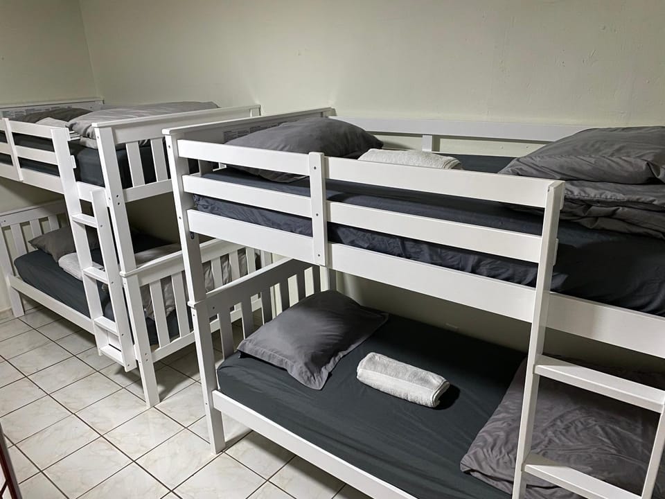 Single Size TOP Bunk Bed - Mixed Shared ROOM Hostel in Miami Springs