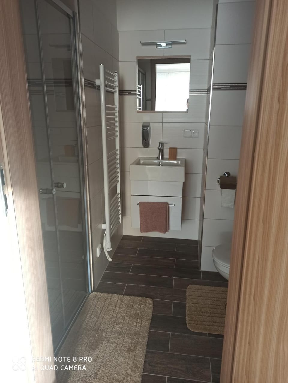 Shower, Toilet, Bathroom, heating