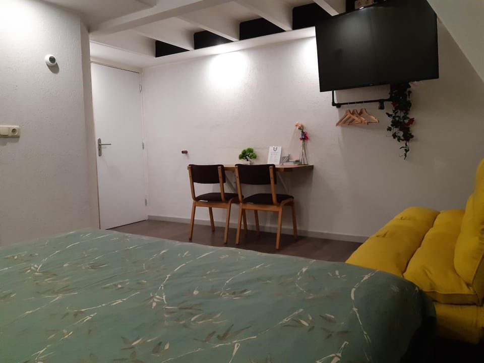 Pension Het Hoefijzer Bed and Breakfast in Friesland, Netherlands