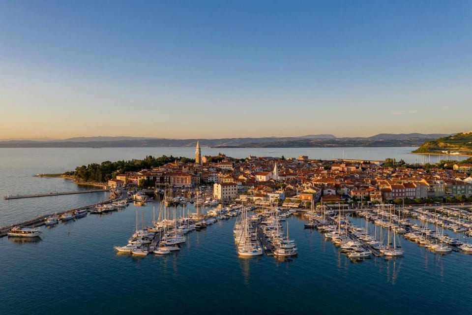 Bird's eye view, City view, Sea view