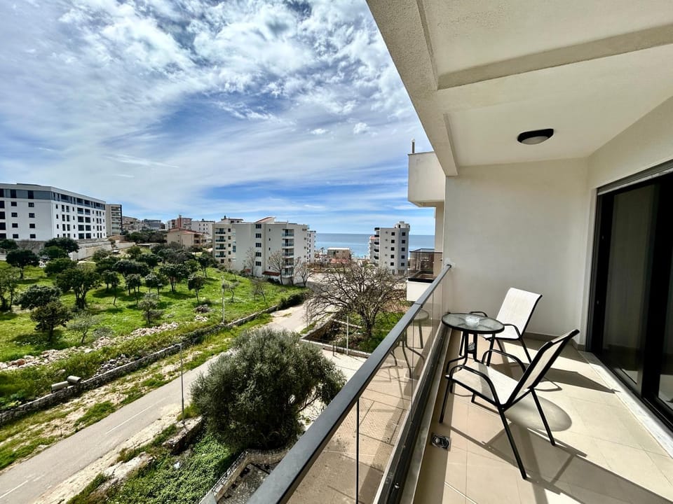 Day, Natural landscape, Balcony/Terrace, Sea view