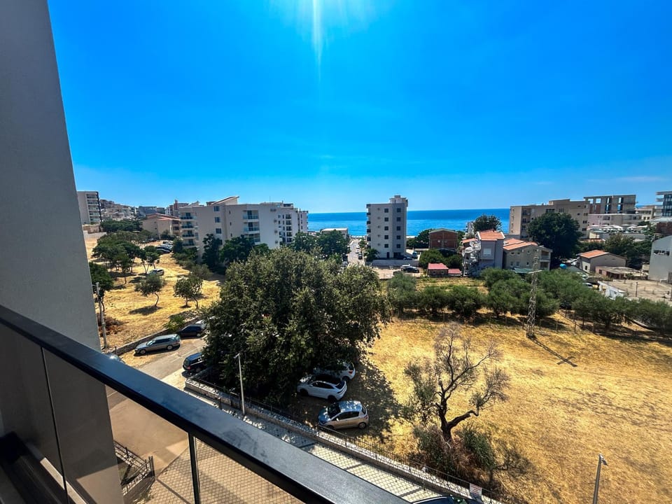 Day, Neighbourhood, Sea view