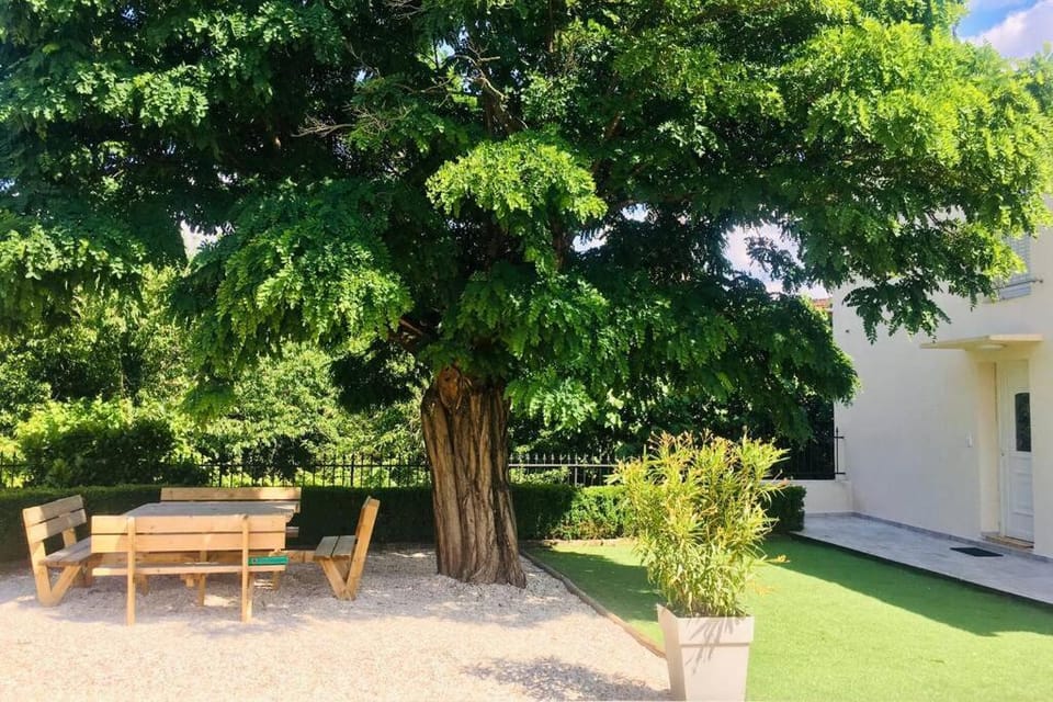 Garden, Garden view