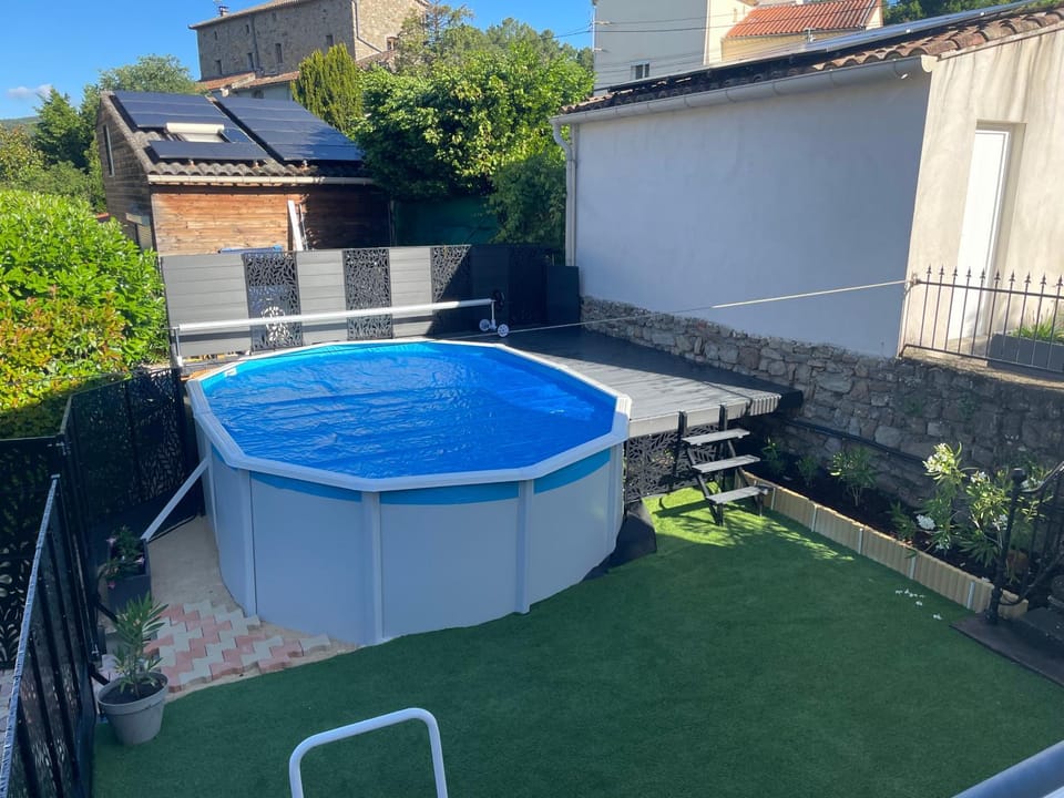 Pool view, Swimming pool