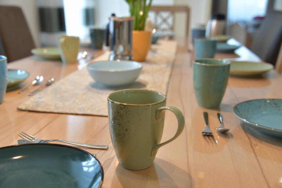 Coffee/tea facilities, Dining area