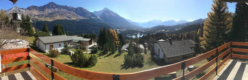 Balcony/Terrace, Mountain view