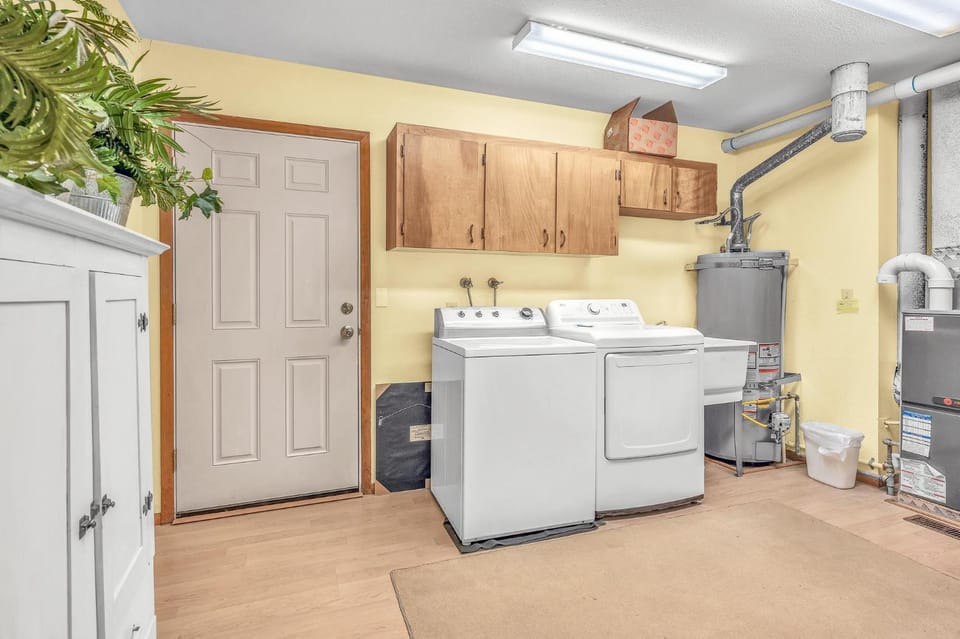 Breaking Waves Retreat House in Lincoln Beach