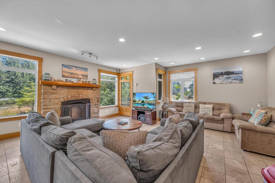 Schooner Creek Retreat House in Lincoln City