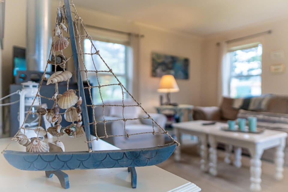 Serenity Cottage House in Rockaway Beach