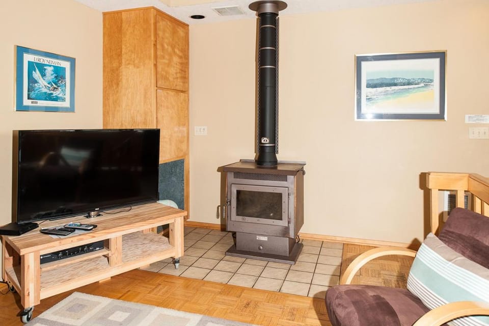 Calypso House in Lincoln City