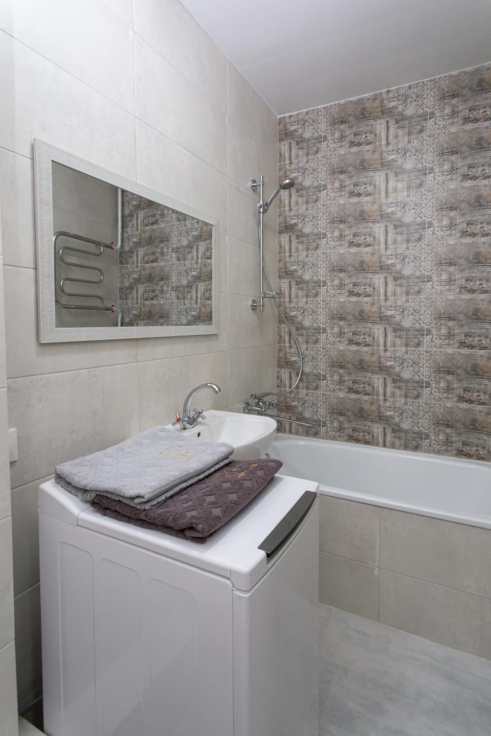 Bathroom, Bath