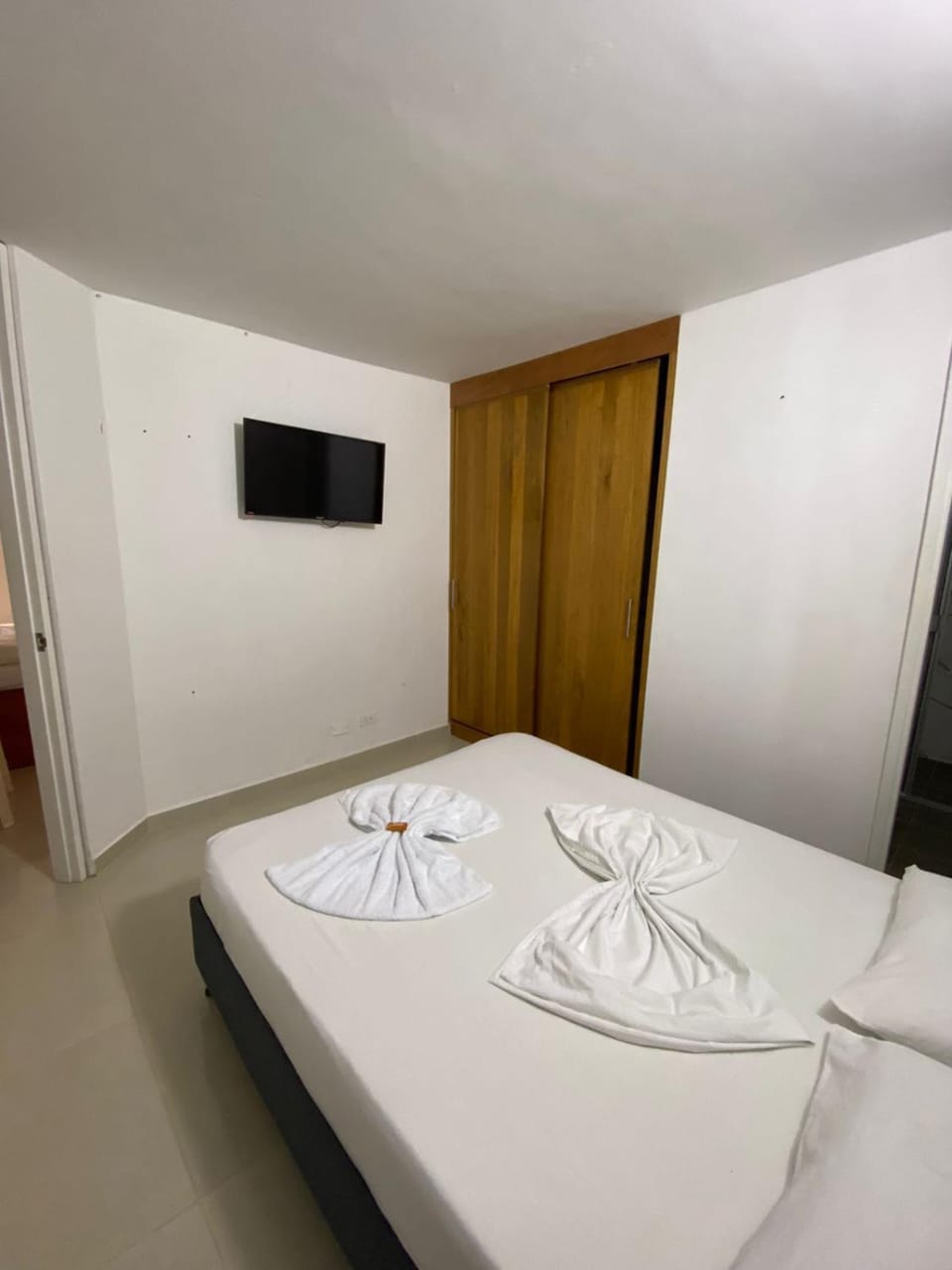 Bed, Photo of the whole room