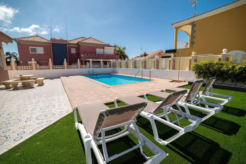 Property building, Patio, Swimming pool