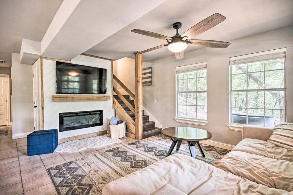 Private Fishing Dock Grand Lake Home House in Lake O The Cherokees