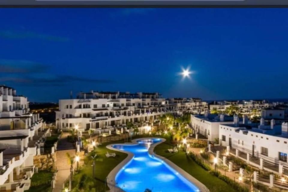 Sunset Resina Golf - 2 Bedrooms Apartment with Sea view - Estepona Apartment in Costa del Sol
