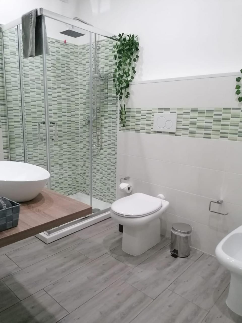Shower, Bathroom