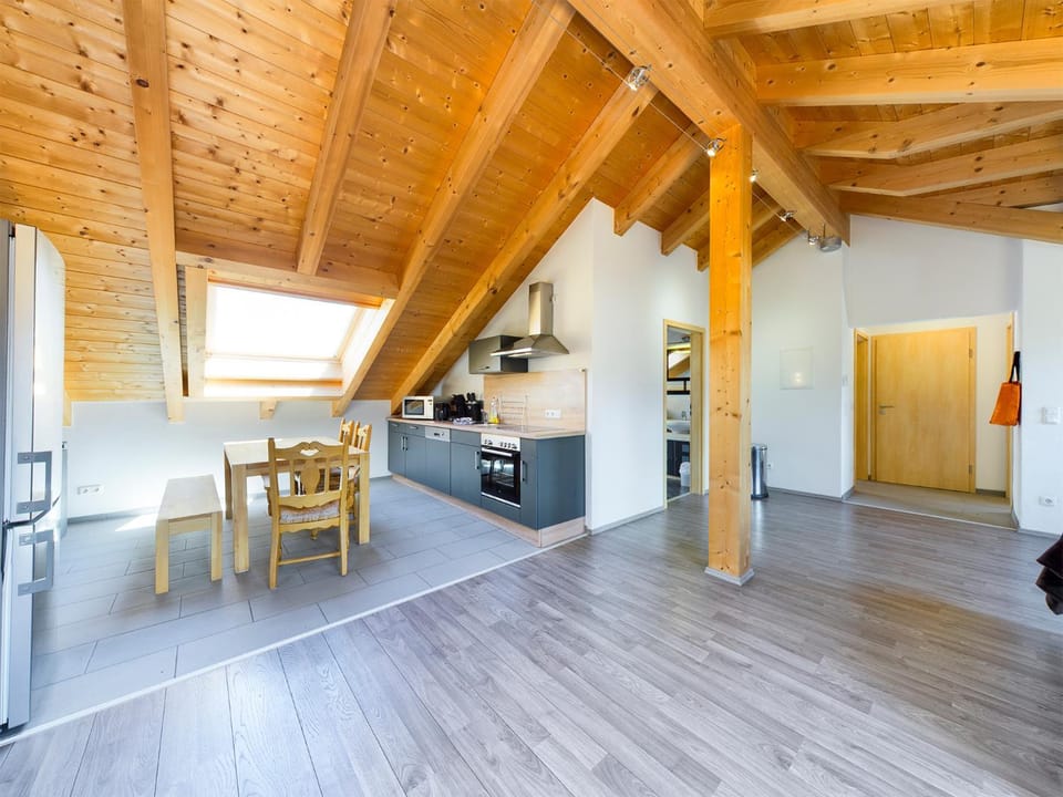 Kitchen or kitchenette, Seating area, Dining area