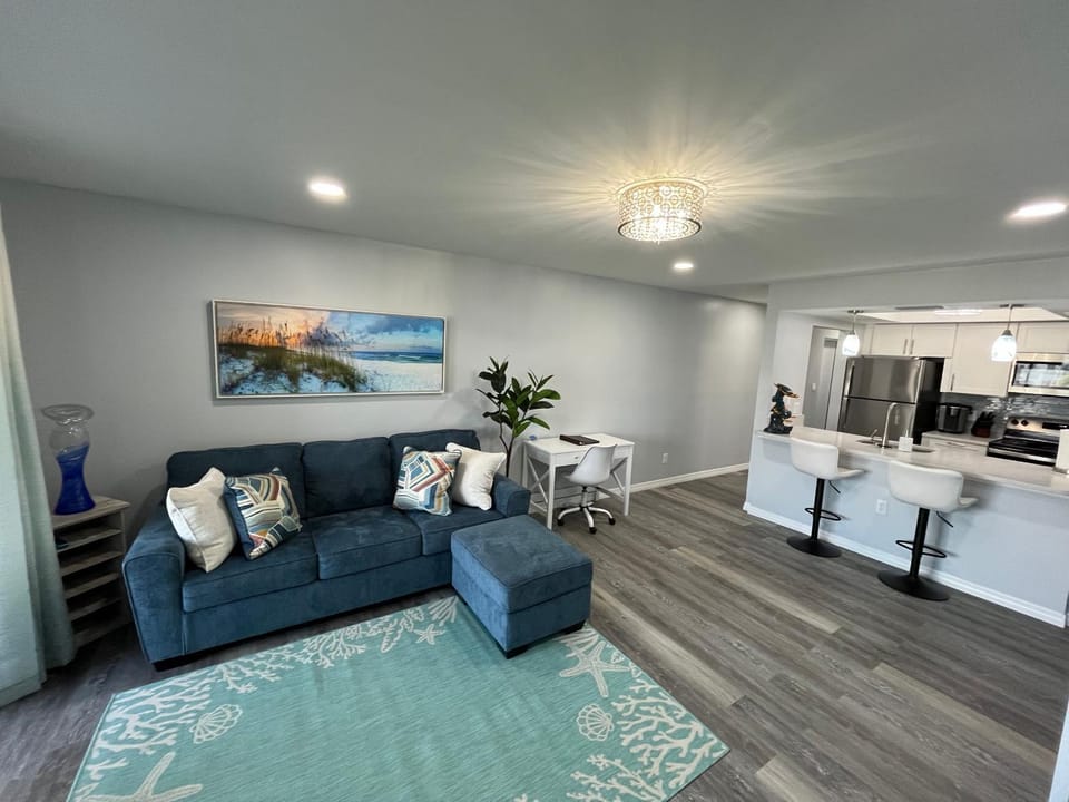 Luxury Beach Condo Located On The Bay In A Tropical Oasis!!! House in Estero Island