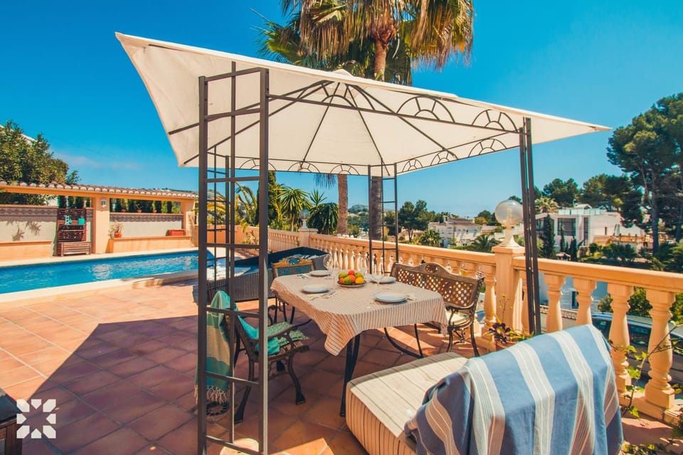 Property building, Patio, Day, View (from property/room), Balcony/Terrace, Dining area, Pool view, Swimming pool, sunbed