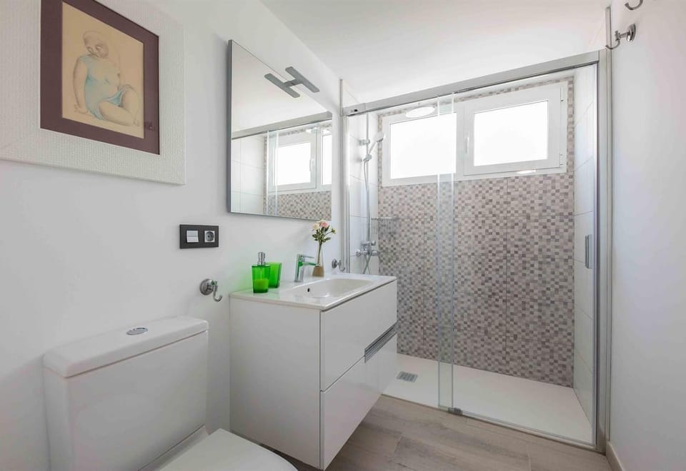 Bathroom, Living room