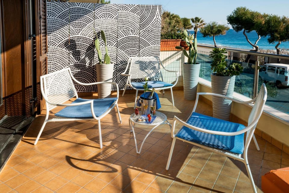 Patio, Balcony/Terrace, Balcony/Terrace, Sea view