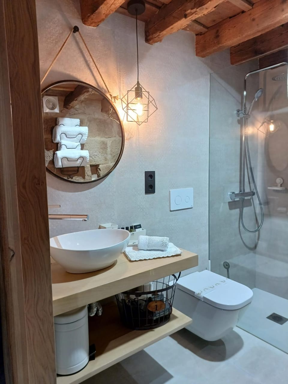 Shower, Bathroom, towels