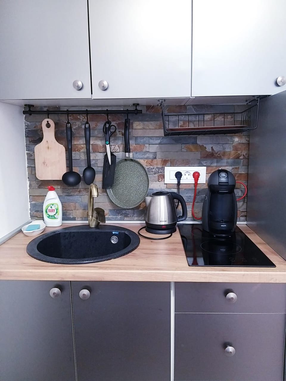 Kitchen or kitchenette, kitchen, kitchen