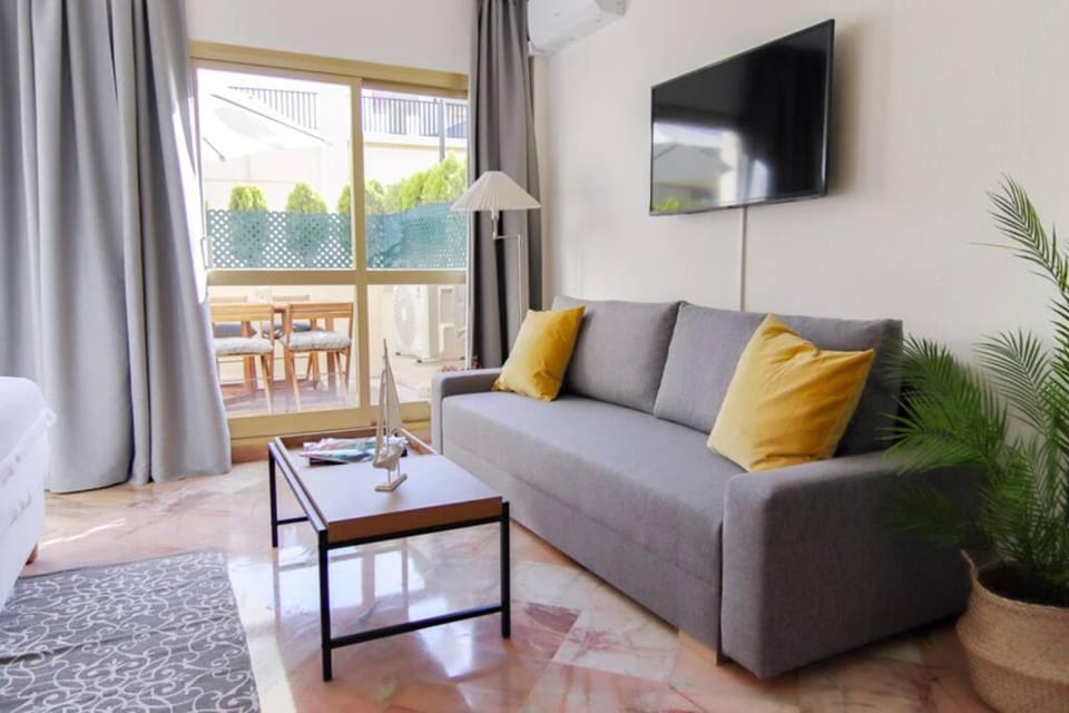 OleHolidays 603 Romana Playa primera linea playa Apartment in Marbella