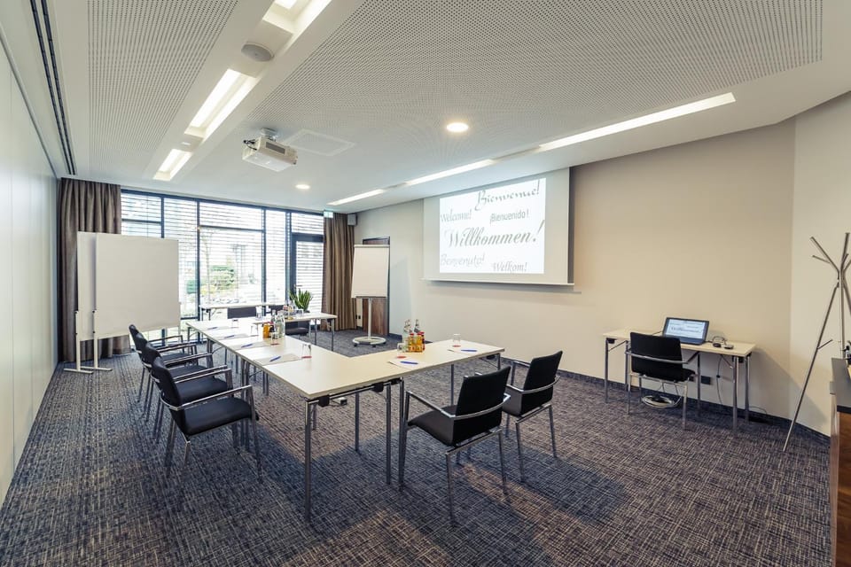 Meeting/conference room