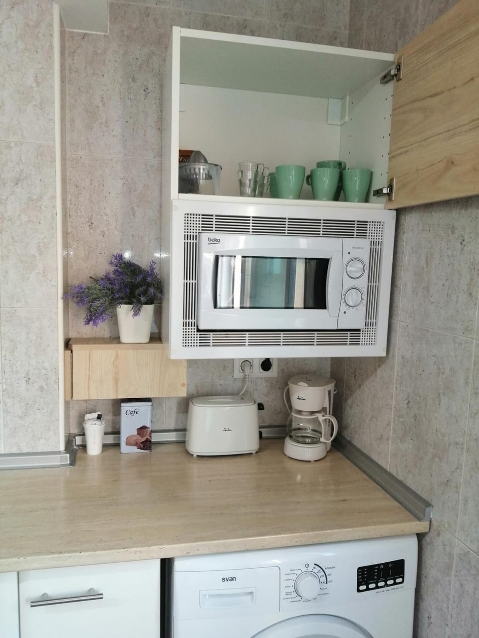 Coffee/tea facilities