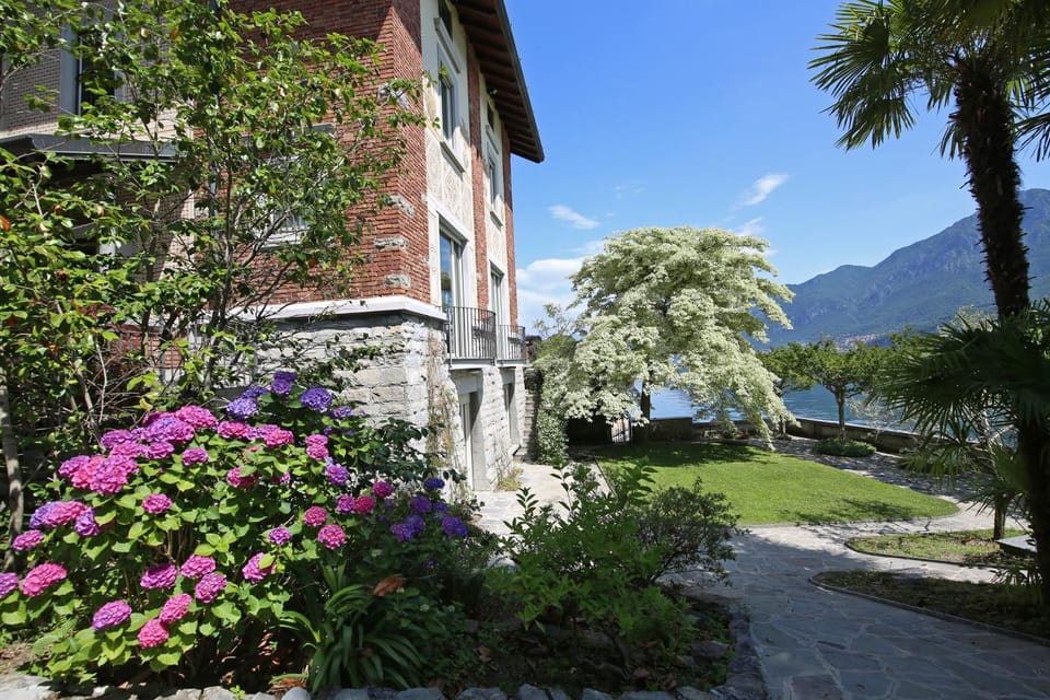 Villa Magnolia Villa in Province of Lecco