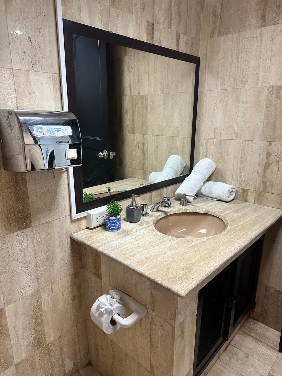 Apartaestudios - Torre de Cali Apartment in Cali