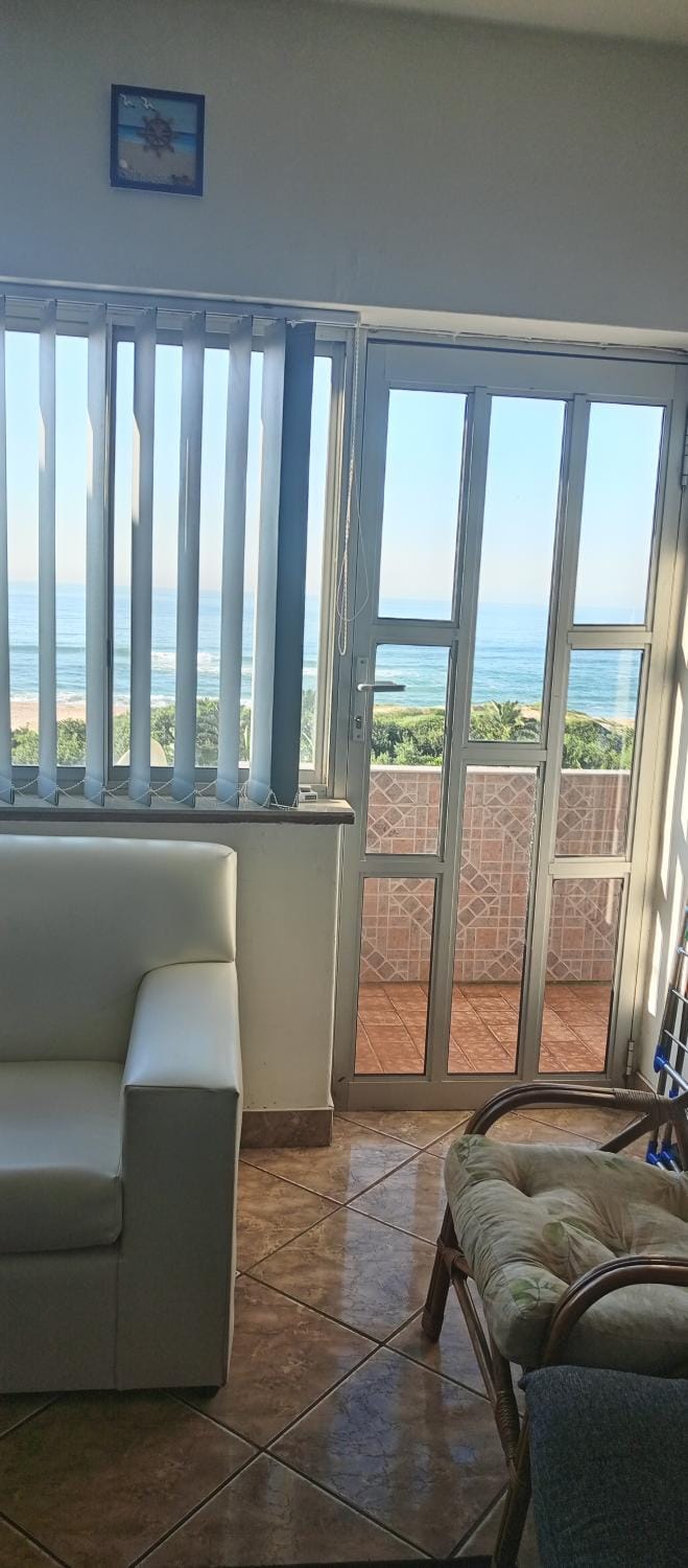 View (from property/room), Balcony/Terrace, Living room, Seating area, Sea view