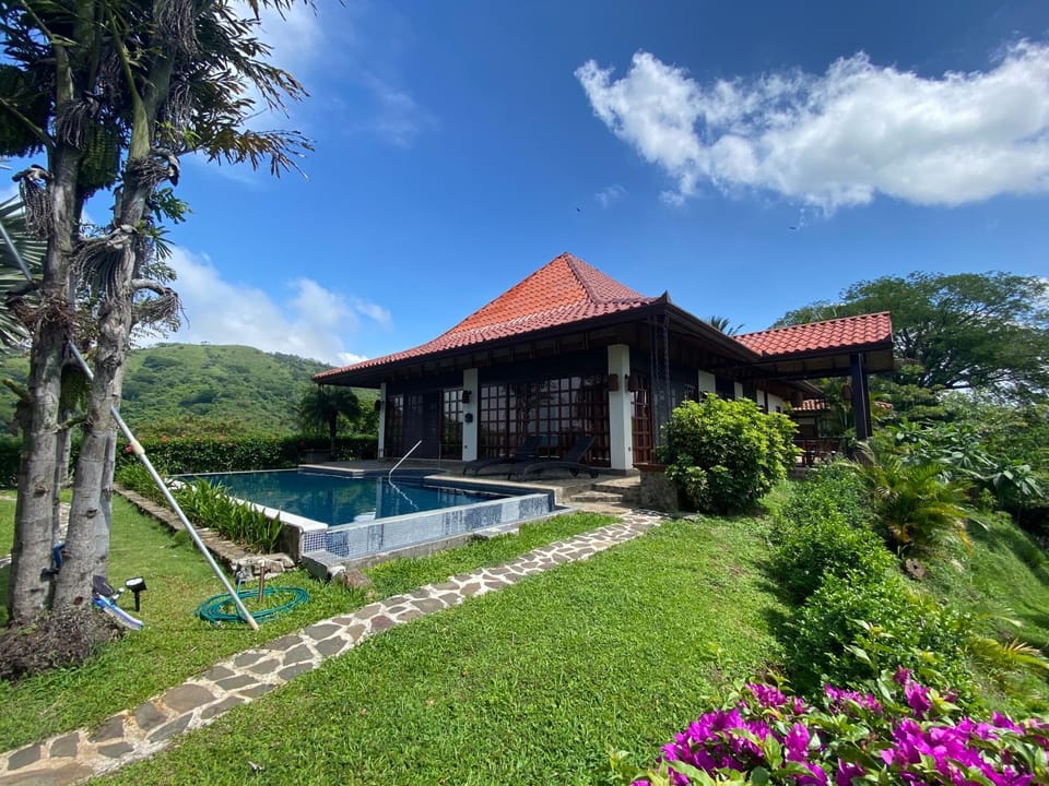 Tropical Balinese Villa Atenas Villa in Alajuela Province