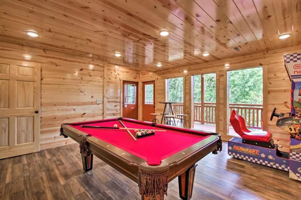 A Lasting Impression 6BR Cabin - Private Indoor Pool - Entertainment Galore Game Room Cabin in Sevier County