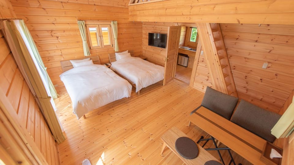 Bed, Living room, Photo of the whole room, Bedroom