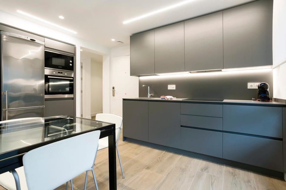 Kitchen or kitchenette