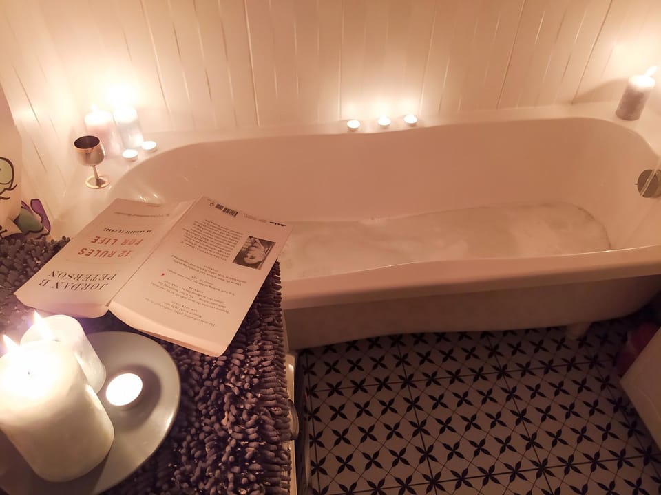 Bathroom, Bath