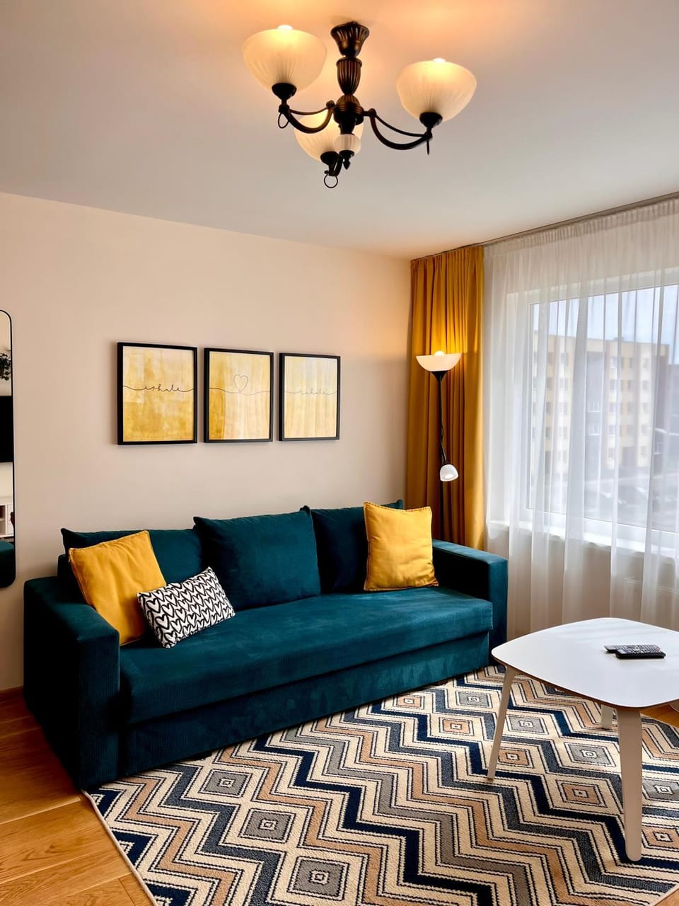 Living room, Seating area