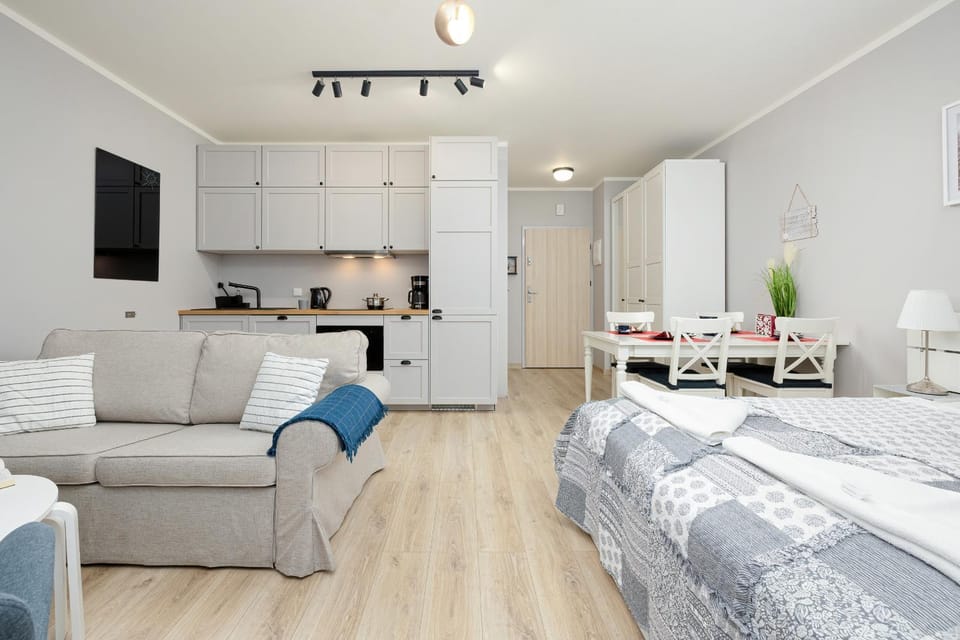 Communal lounge/ TV room, Living room, Seating area