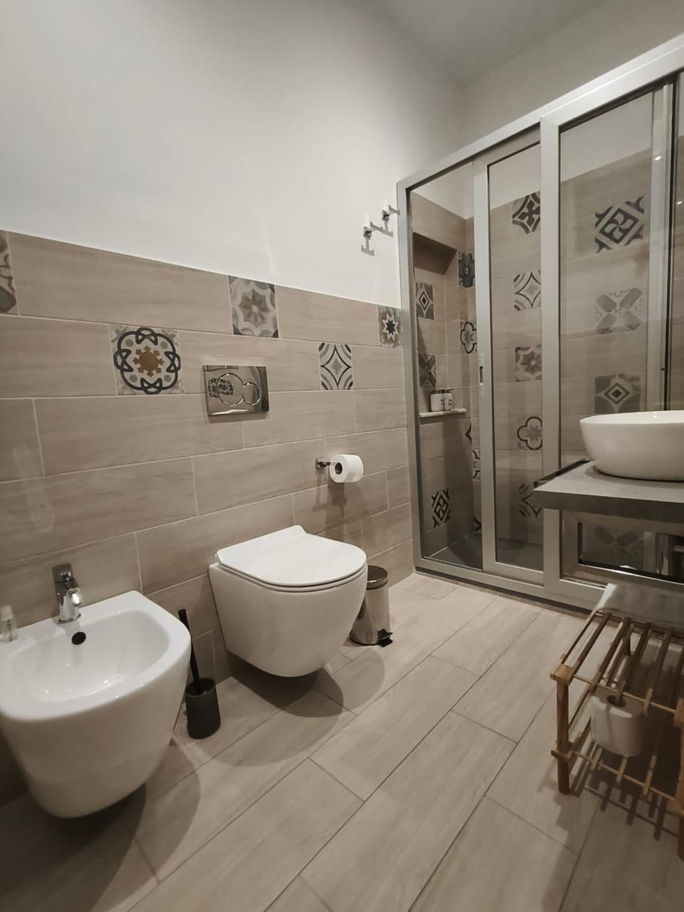 Shower, Toilet, Bathroom, bidet