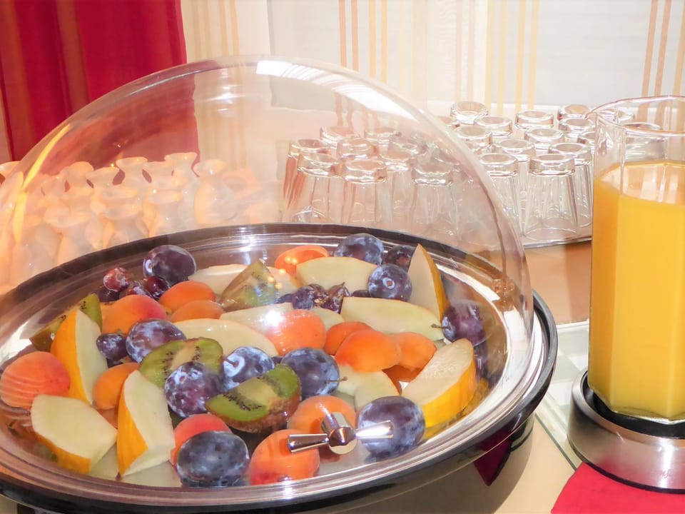 Food and drinks, Buffet breakfast