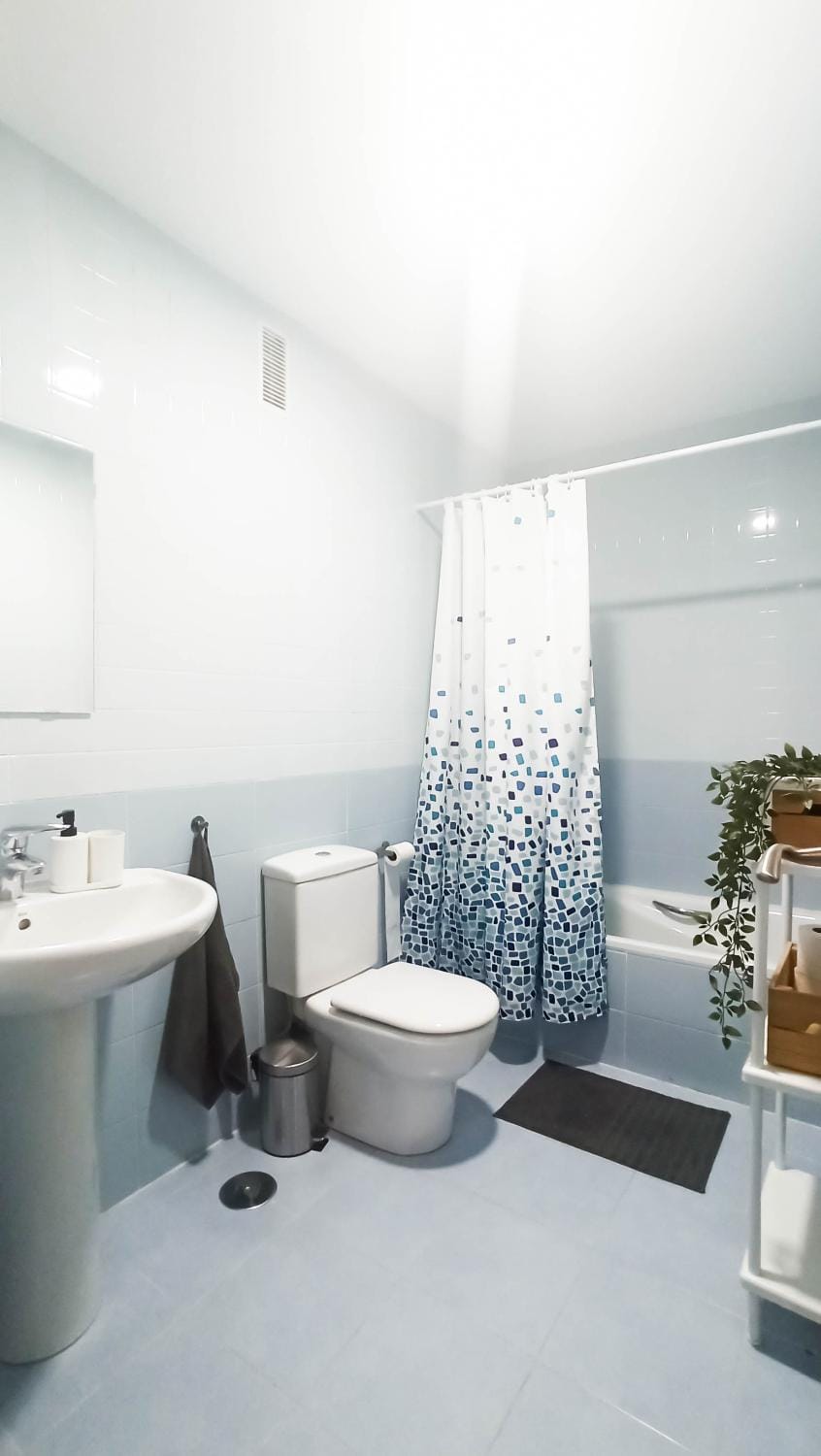 Bathroom, Bath