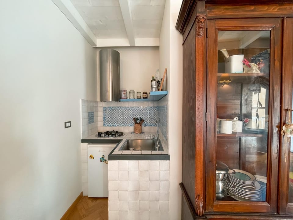 Kitchen or kitchenette, stove