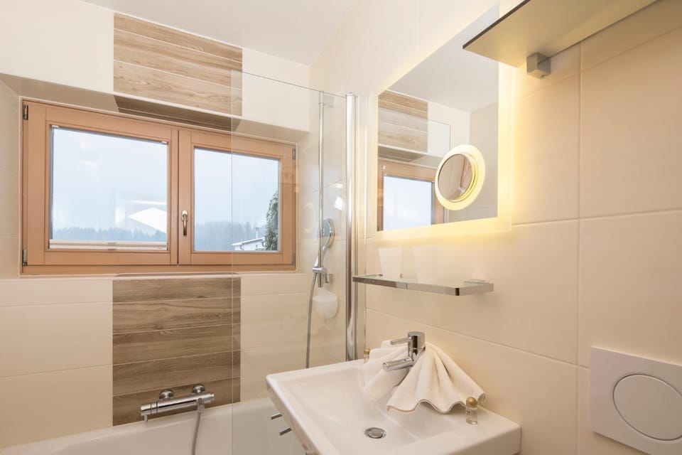 Shower, Bathroom, Photo of the whole room, Decorative detail, Bath
