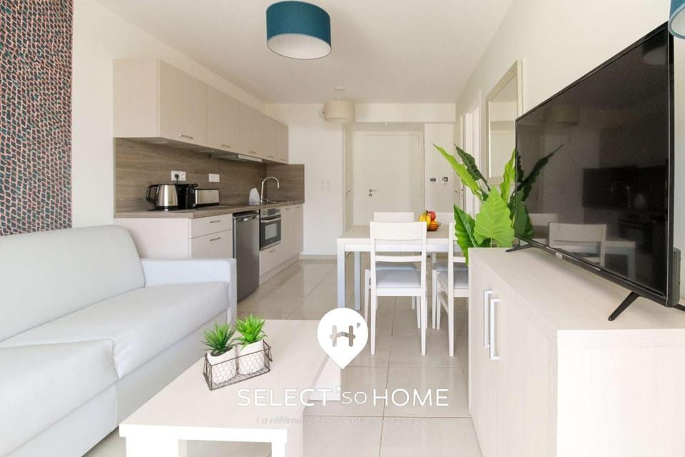 TV and multimedia, Kitchen or kitchenette, Living room, Dining area, oven, pet friendly